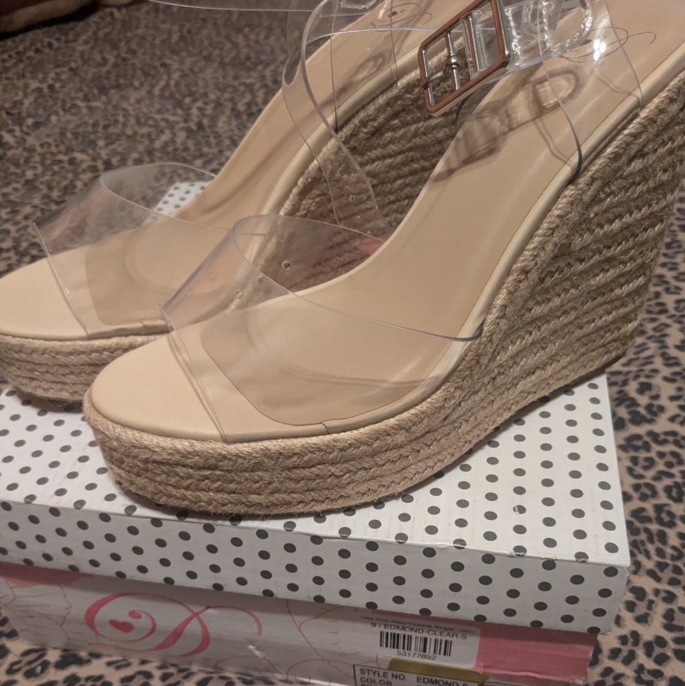 Cream Wedge Shoes with High Heel and Open Toe, size 9, never worn